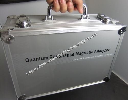 Analizador cuántico de resonancia magnética en tienda de suplementos nutricionales